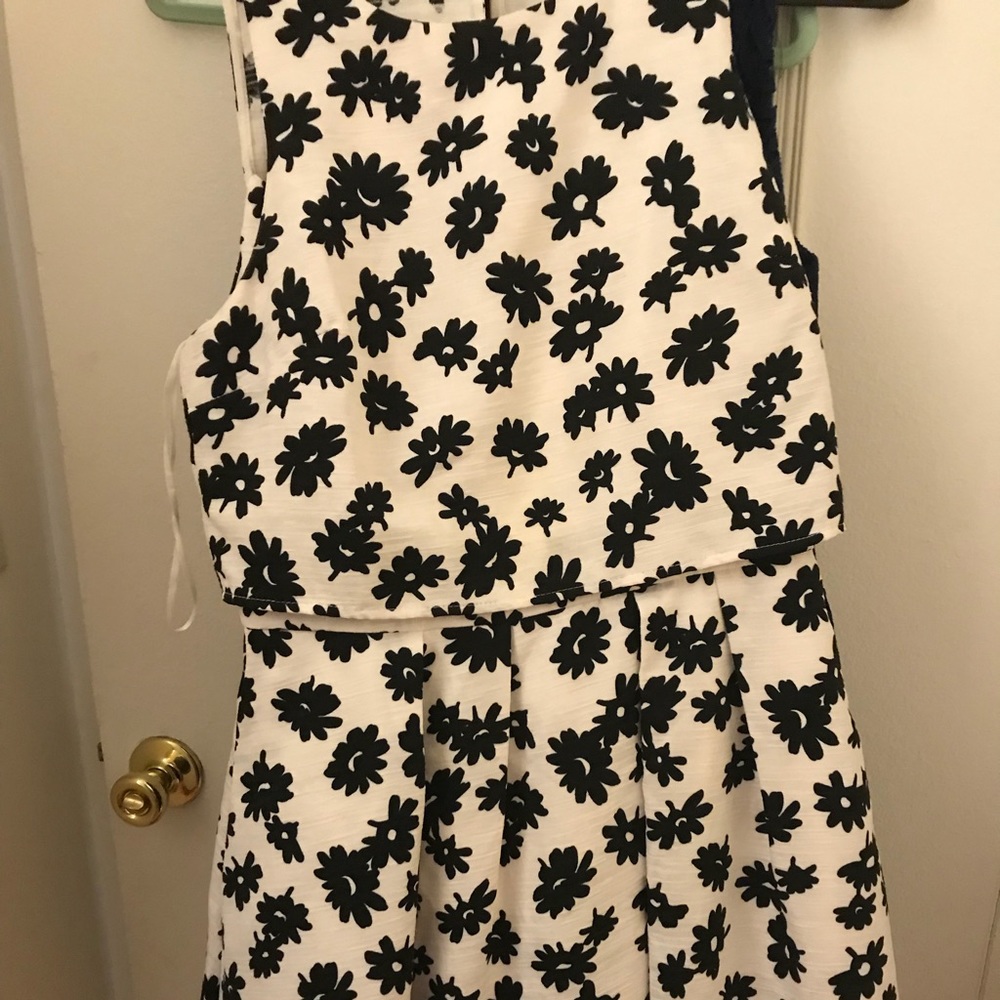 Dandelion black and white dress